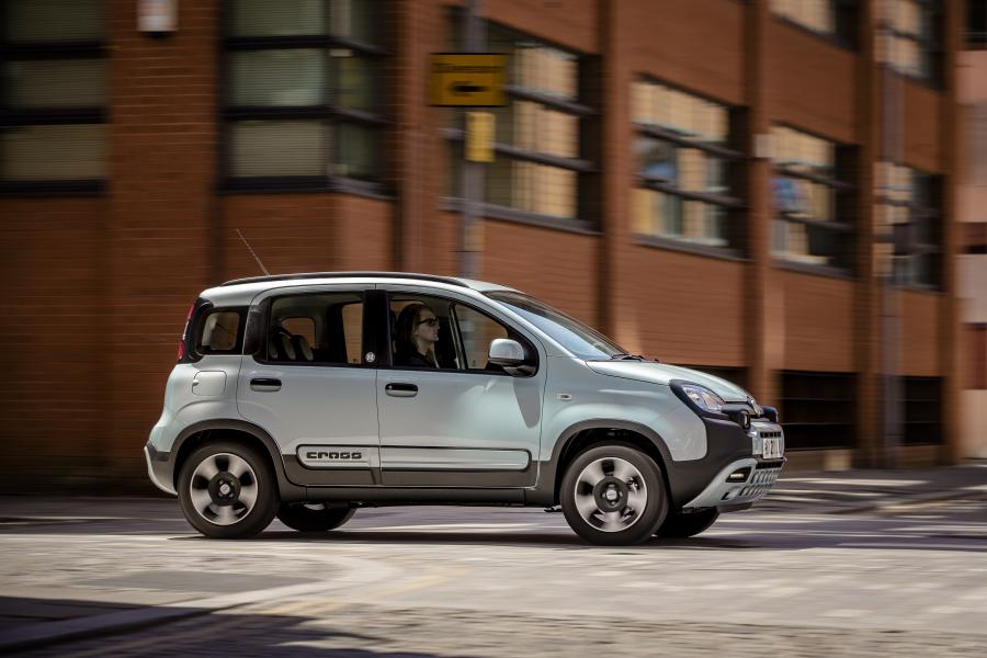  Fiat Panda Hybrid Launch Edition (319) 2020 года  (UK) (фото 15 из 40)